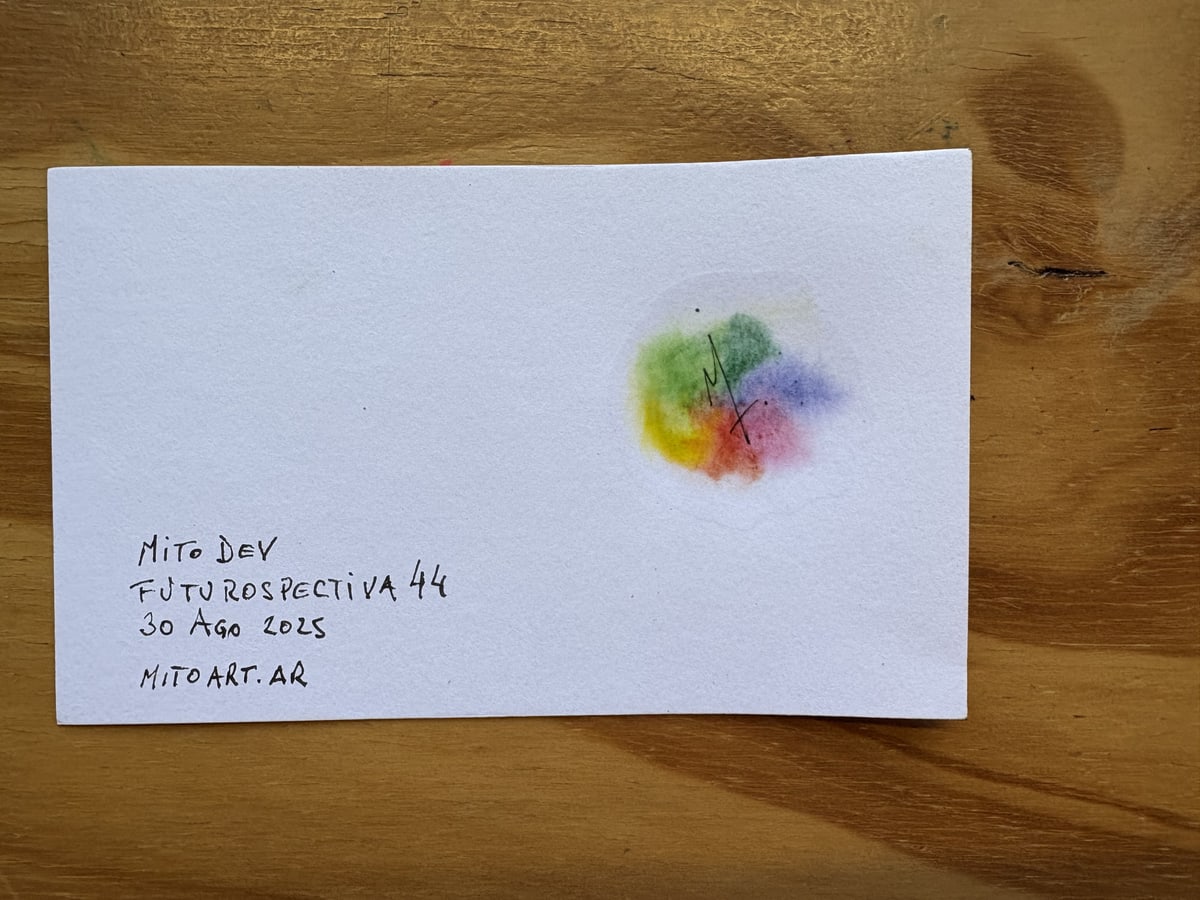 Futurospectiva 44 — invitación manuscrita por Mito Dev, 30 de agosto de 2025.